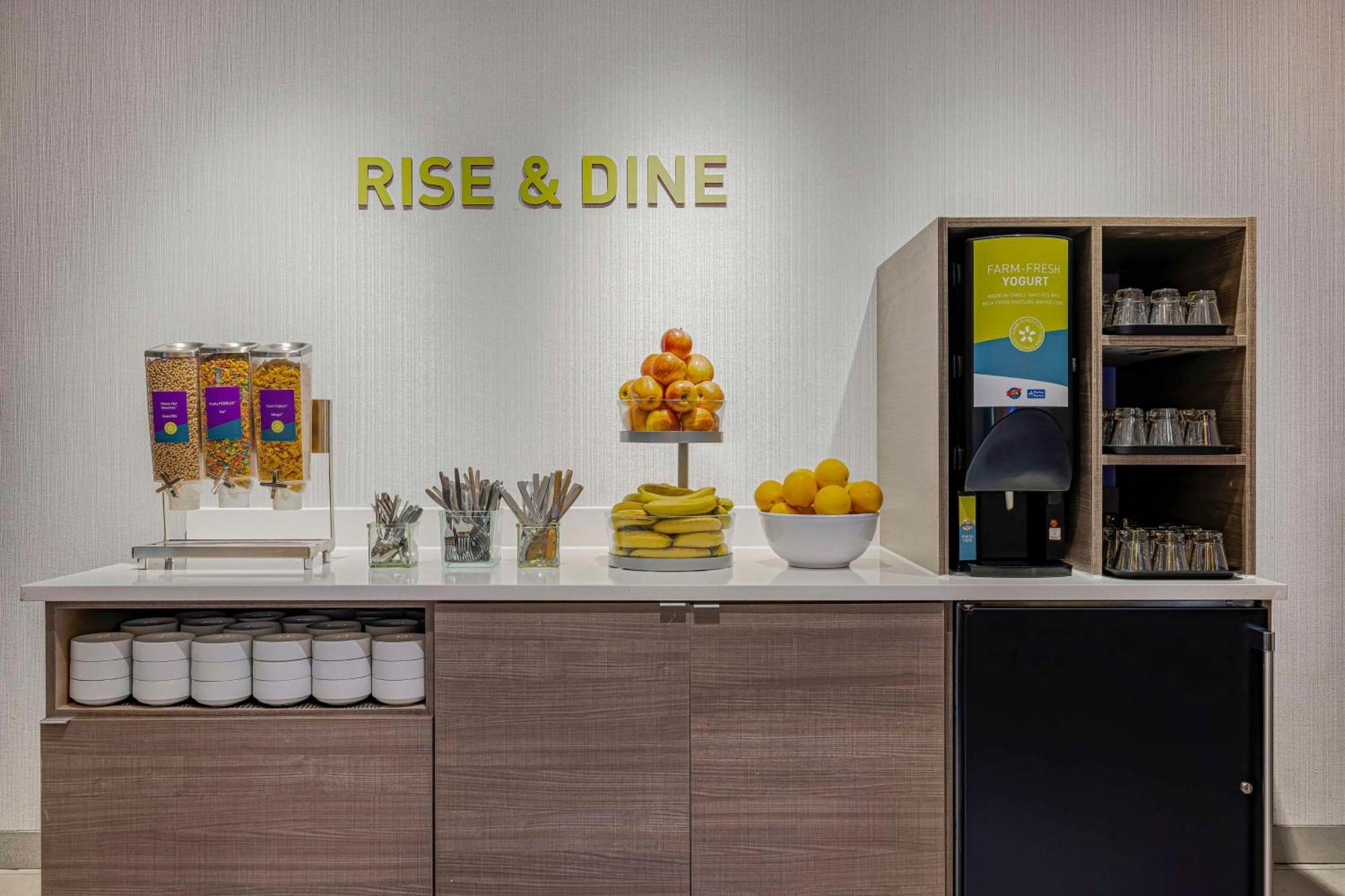 Home2 Suites By Hilton Colorado Springs Airport Ngoại thất bức ảnh